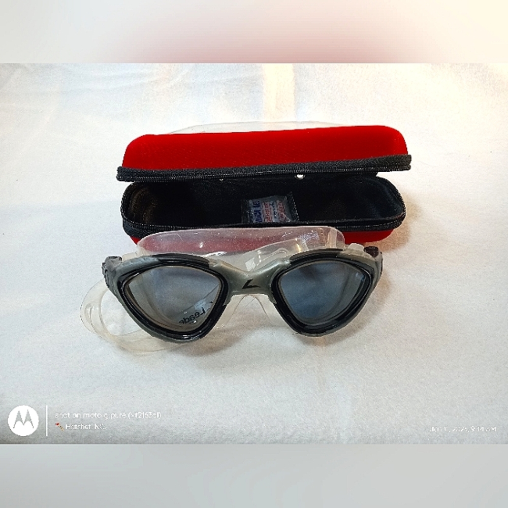 LEADER Water Goggles